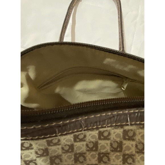 Liz Claiborne Monogram Brown Small Purse, Beige Lining Very G Cond - Picture 11 of 16